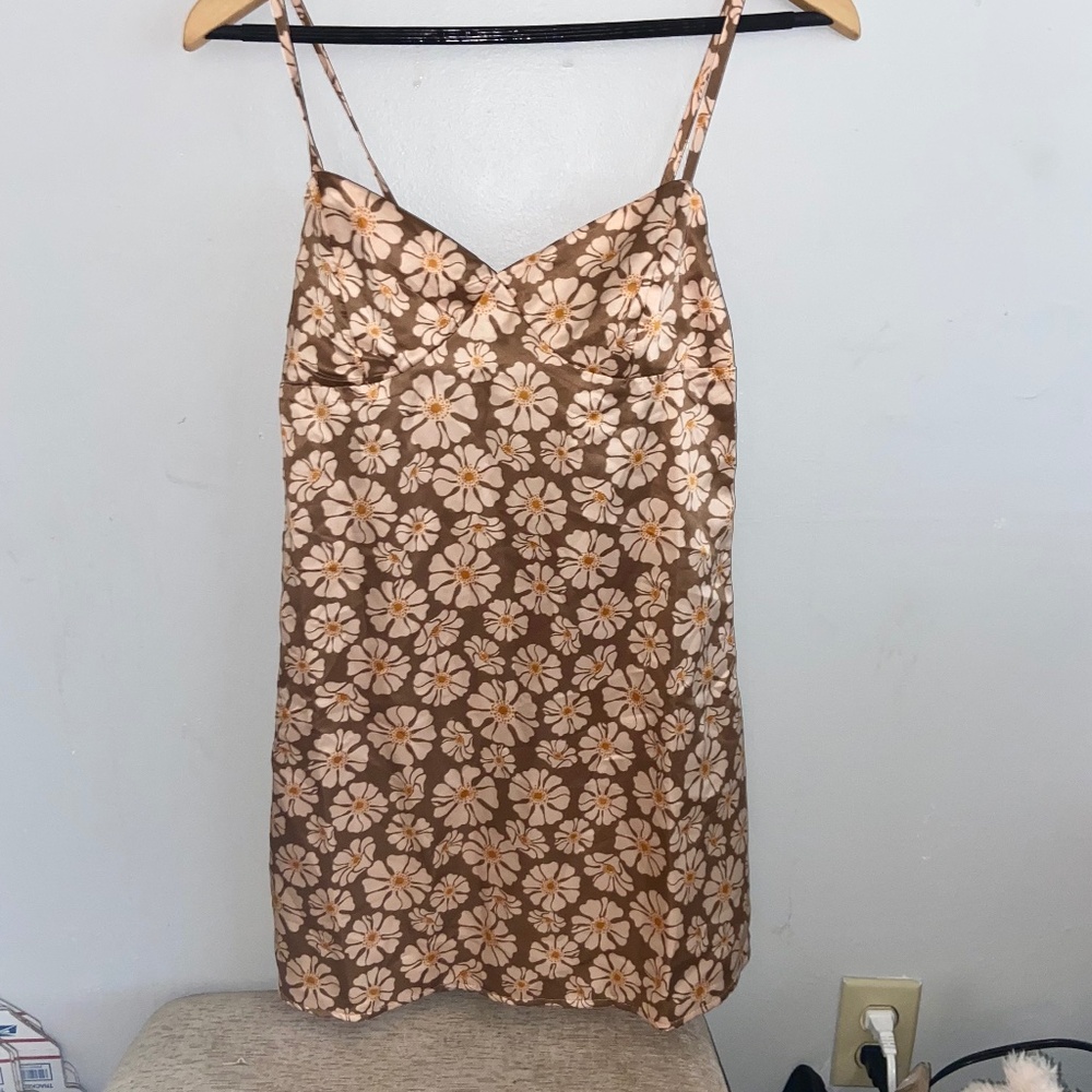TILLY'S silky floral summer dress